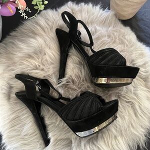 Fendi Black Leather Platform Sandals.  Size 38.5 US 8.5
